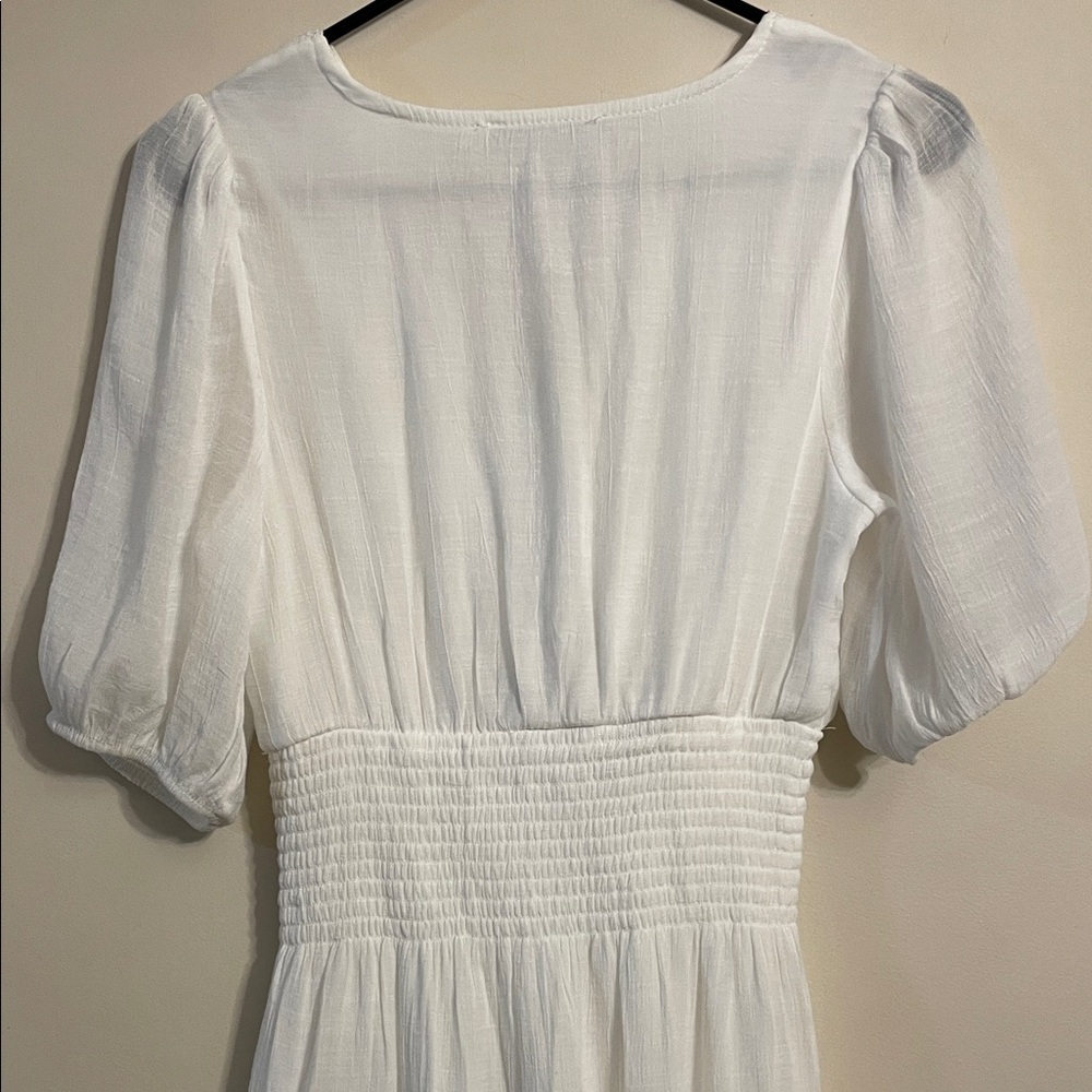 Chic White Maxi Dress with Button Details about 48 inch - Picture 5 of 11